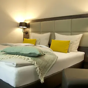 Hotel Am Moosrain Garni ***